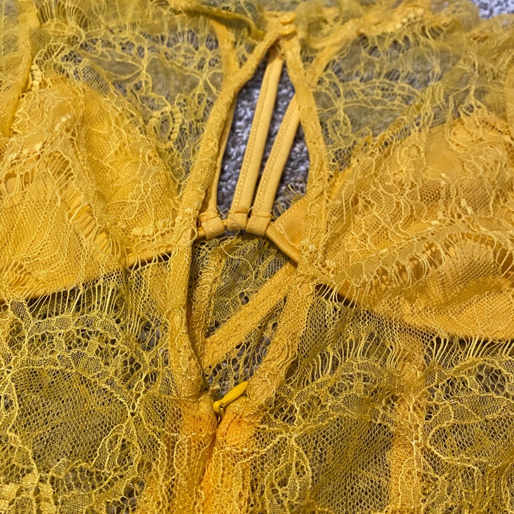 Mesh Top - Picture 2 of 2
